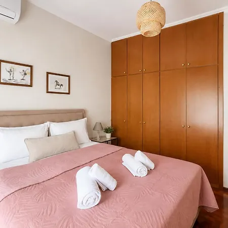 τheo Luxury * Kavála
